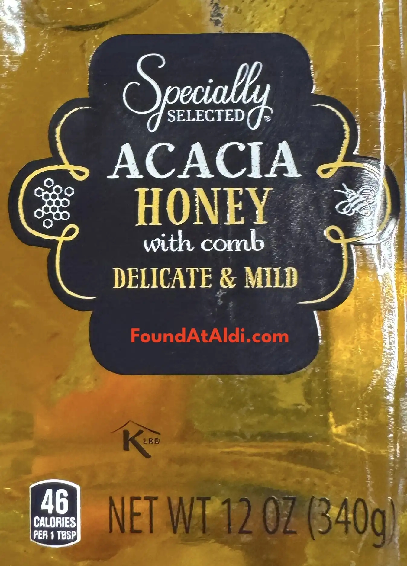 Specially Selected Acacia Honey With Comb